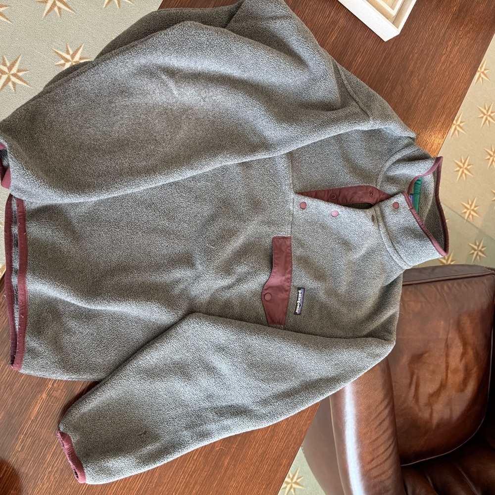 Patagonia snap T synchilla medium